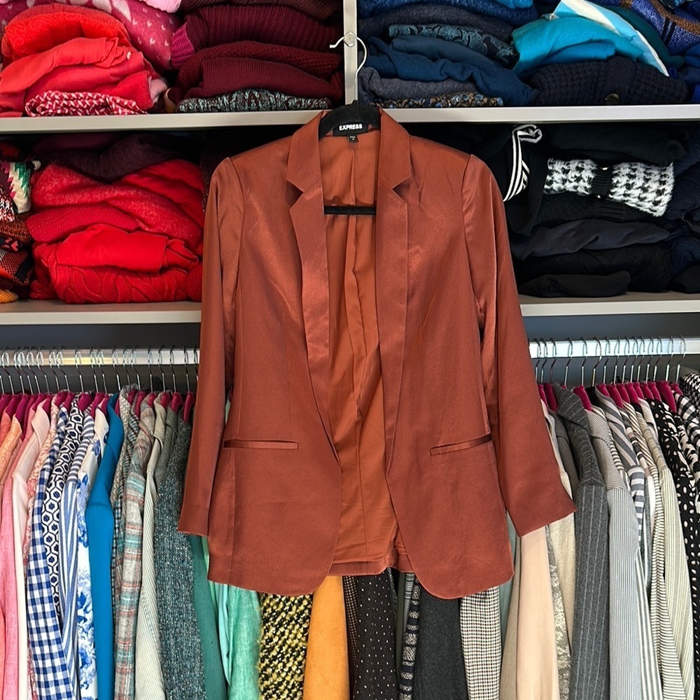 Express brown satin like 2 pocket open front blazer size 2P